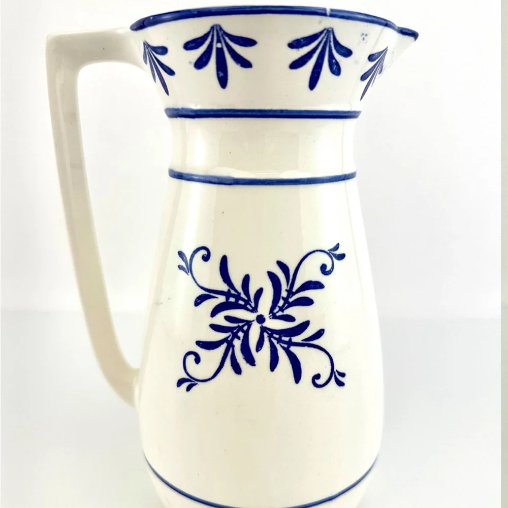 Vintage 1960s Vintage Royal Sealy Japan Blue + White - Picture 3 of 8